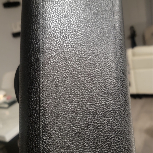 Gucci Small Zumi Top HandleBag Leather excellent condition with certificate &box - Picture 10 of 10